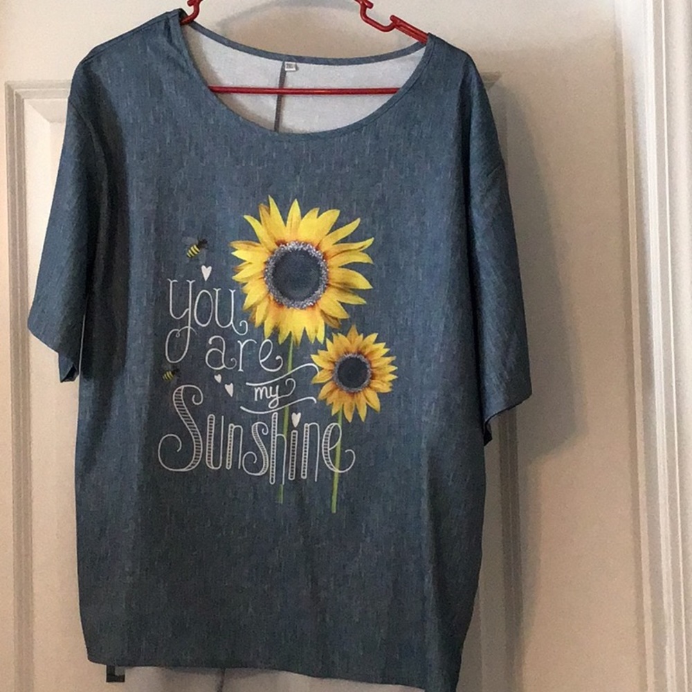 Womens graphic tee
